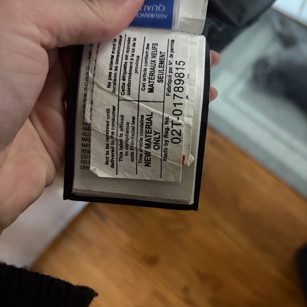 Canada Goose Carson Parka with Fur Trim - Black Label - Picture 10 of 13